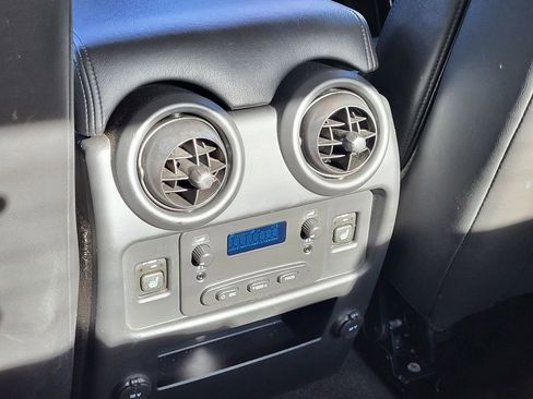 Used 2005 HUMMER H2 SUT w/ Preferred Equipment Group image 27