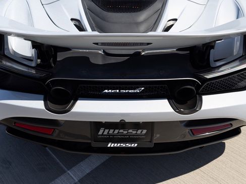 Used 2020 McLaren 720S Performance RWD image 36