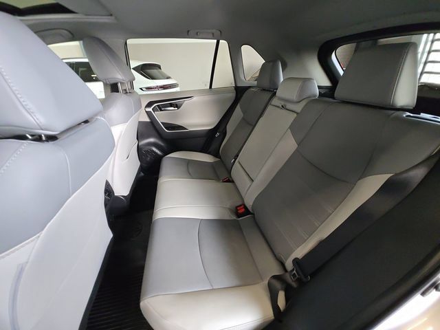 Used 2024 Toyota RAV4 Limited w/ Advanced Technology Package AWD/4WD image 22