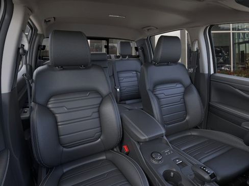 New 2025 Ford Ranger Lariat w/ FX4 Off-Road Package image 32