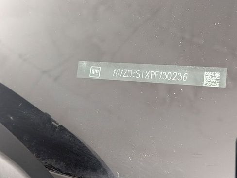 Used 2023 Chevrolet Malibu LT FWD image 32