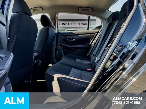 Used 2025 Nissan Sentra SR FWD image 12