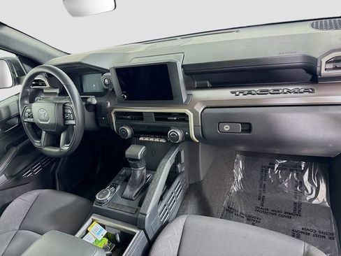 Certified 2024 Toyota Tacoma SR5 AWD/4WD image 28