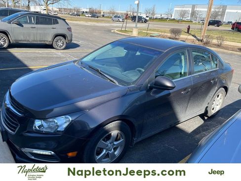 Used 2015 Chevrolet Cruze LT image 1