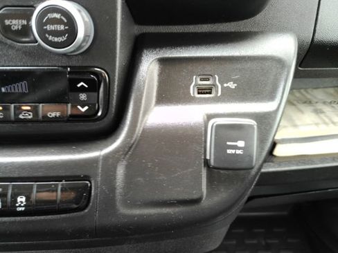 Used 2023 RAM ProMaster 2500 FWD image 33