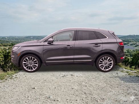 Used 2017 Lincoln MKC Reserve image 5
