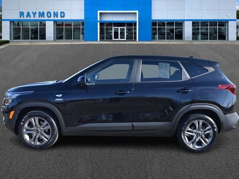 Used 2023 Kia Seltos LX image 6