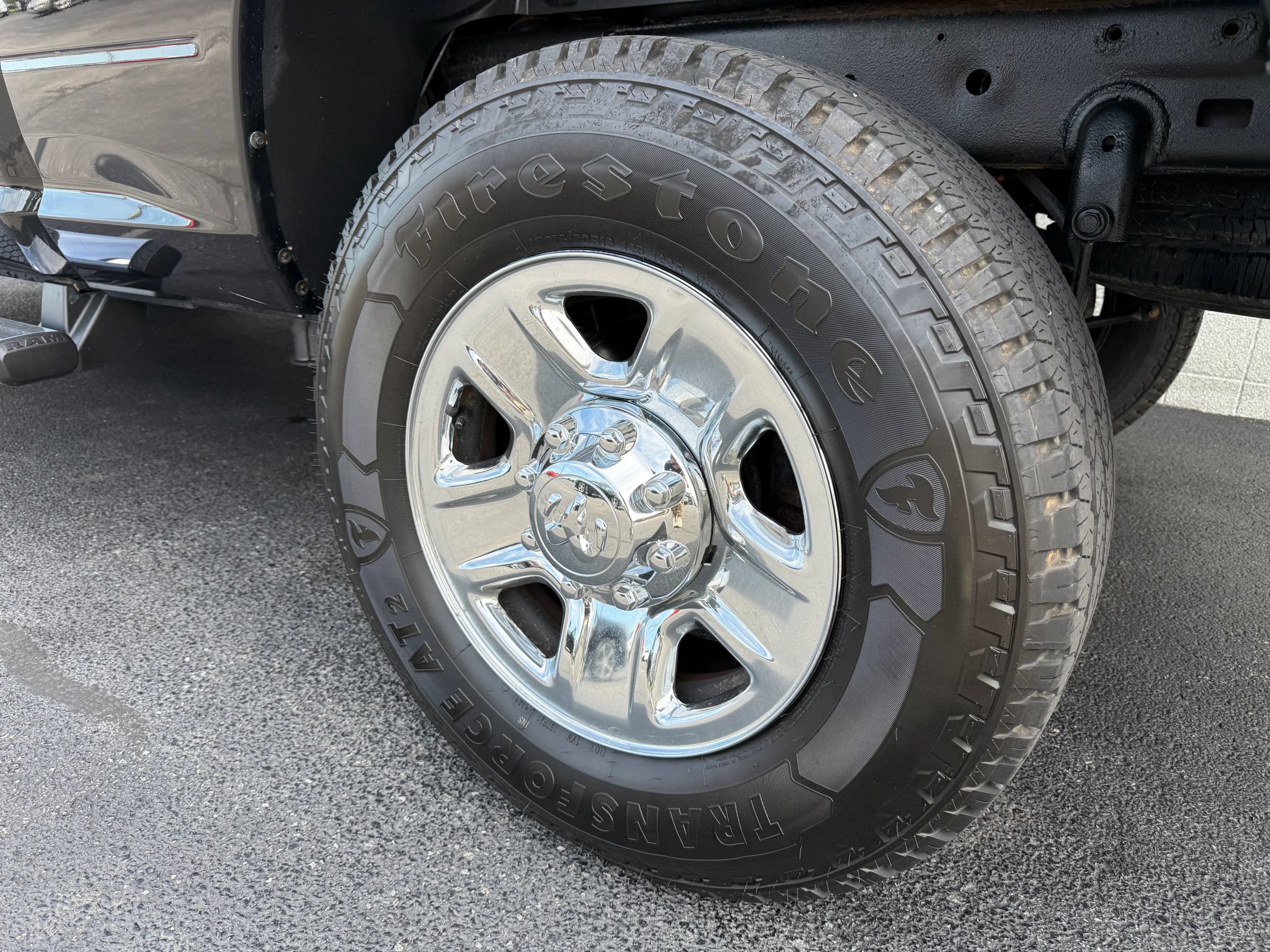 Used 2018 RAM 2500 SLT AWD/4WD image 13