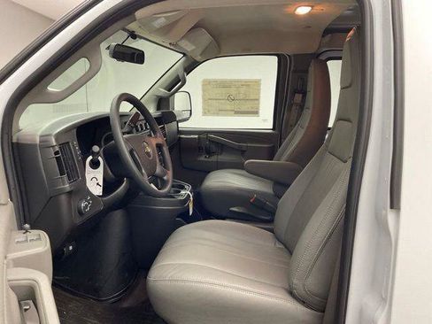 New 2026 Chevrolet Express 3500 RWD image 12