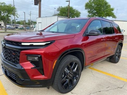New 2026 Chevrolet Traverse RS w/ LPO, Floor Liner Package FWD image 1