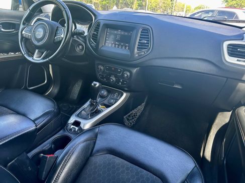 Used 2020 Jeep Compass Latitude w/ Popular Equipment Group AWD/4WD image 13