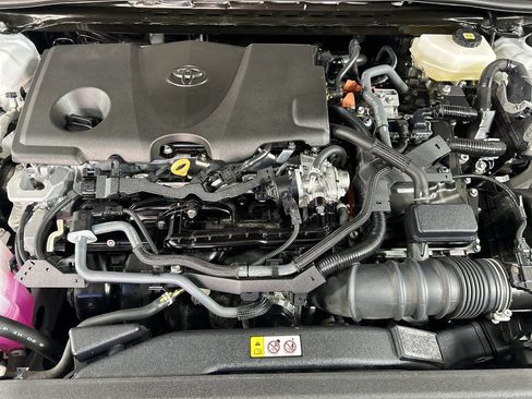 Used 2025 Toyota Camry LE FWD image 11