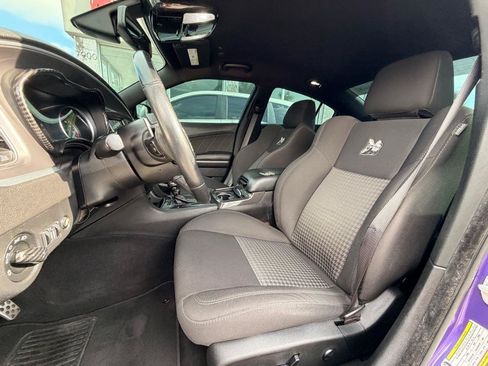Used 2019 Dodge Charger Scat Pack w/ Navigation & Travel Group RWD image 12