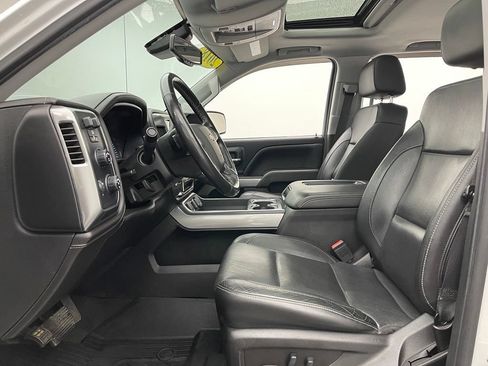 Used 2018 Chevrolet Silverado 1500 LTZ Z71 w/ Redline Edition AWD/4WD image 17