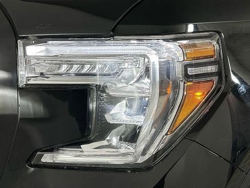 Used 2021 GMC Sierra 1500 AT4 w/ AT4 Value Package image 25