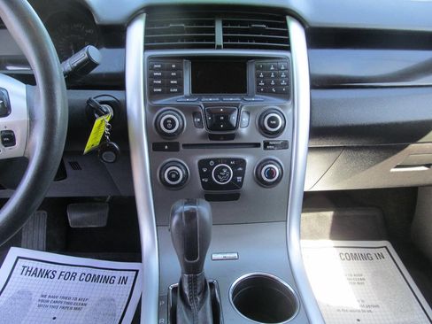 Used 2013 Ford Edge SE FWD image 13