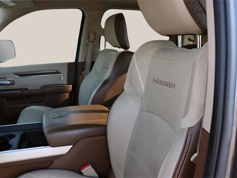 Used 2020 RAM 3500 Laramie image 13