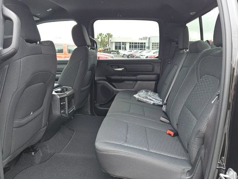 New 2026 RAM 1500 Express AWD/4WD image 11