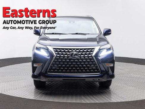 Used 2021 Lexus GX 460 w/ Accessory Package AWD/4WD image 2