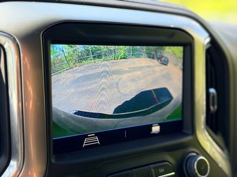 Used 2023 Chevrolet Silverado 2500 LT AWD/4WD image 14