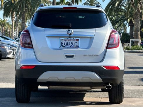 Used 2021 Buick Encore Preferred FWD image 5