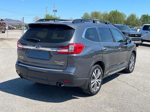 Used 2022 Subaru Ascent Touring w/ Popular Package #2A image 3