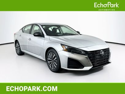 Used 2025 Nissan Altima 2.5 SV
