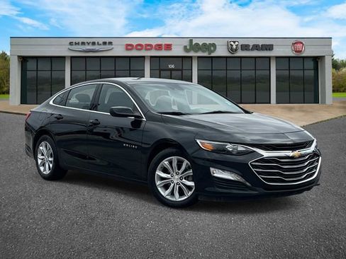 Used 2024 Chevrolet Malibu LT FWD image 2