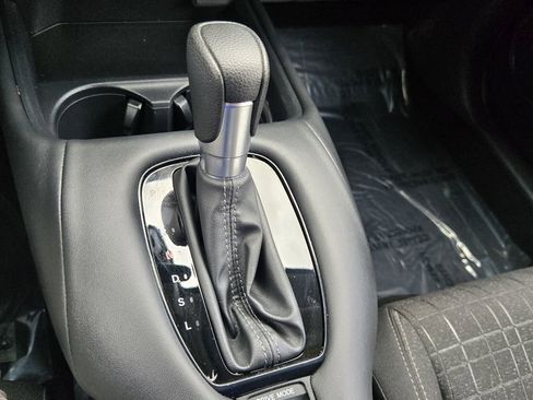 Certified 2024 Honda HR-V LX image 19