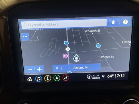 Used 2021 Chevrolet Silverado 1500 High Country w/ Technology Package image 8