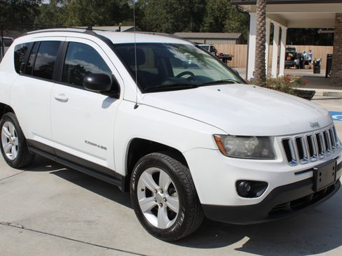 Used 2016 Jeep Compass Sport w/ Power Value Group image 2