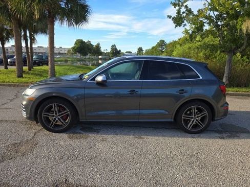 Used 2019 Audi SQ5 Premium Plus w/ Premium Plus Package AWD/4WD image 2