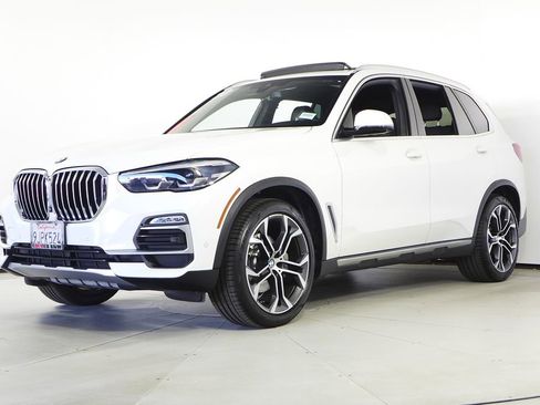 Used 2020 BMW X5 sDrive40i w/ Premium Package image 2