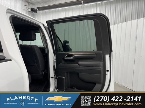 Used 2025 Chevrolet Silverado 2500 LT AWD/4WD image 12