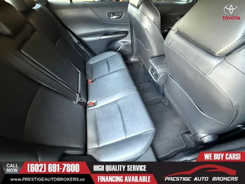 Used 2023 Toyota Venza XLE AWD/4WD image 30