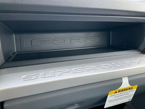 New 2025 Ford F350 XL w/ XL Chrome Package image 47