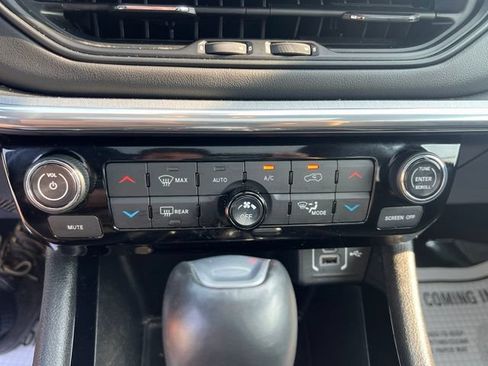 Used 2023 Jeep Compass High Altitude AWD/4WD image 24