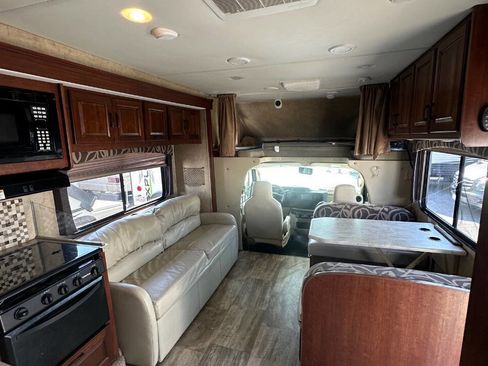 Used 2015 Ford E-450 and Econoline 450 Super Duty w/ Motorhome Prep Package image 9