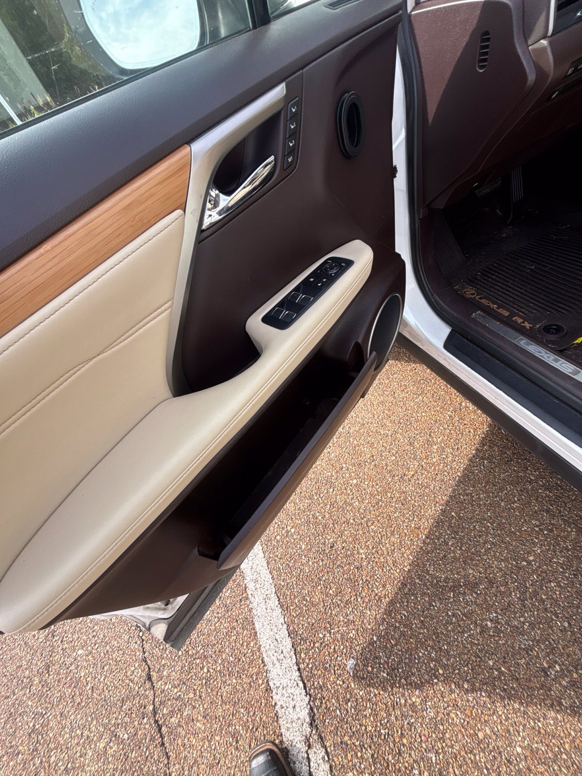 Used 2018 Lexus RX 350L FWD image 5