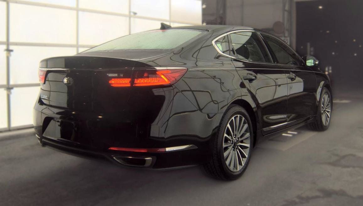 Used 2019 Kia Cadenza Premium FWD image 5
