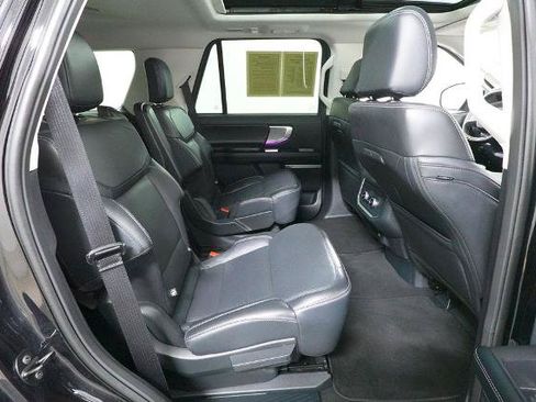 Certified 2025 Ford Expedition Platinum AWD/4WD image 42
