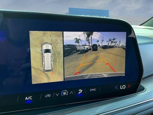 New 2026 Chevrolet Suburban LS RWD image 7