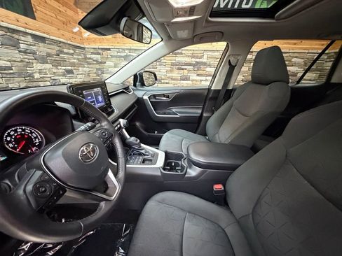Used 2022 Toyota RAV4 XLE w/ Convenience Package AWD/4WD image 11