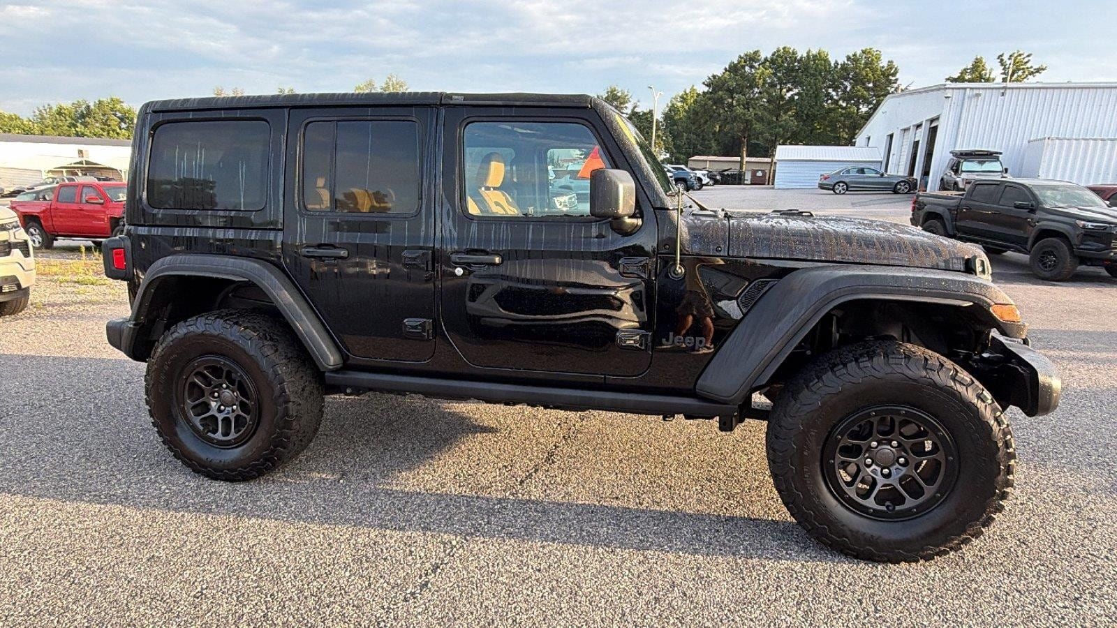 Used 2023 Jeep Wrangler Unlimited Sport AWD/4WD image 7