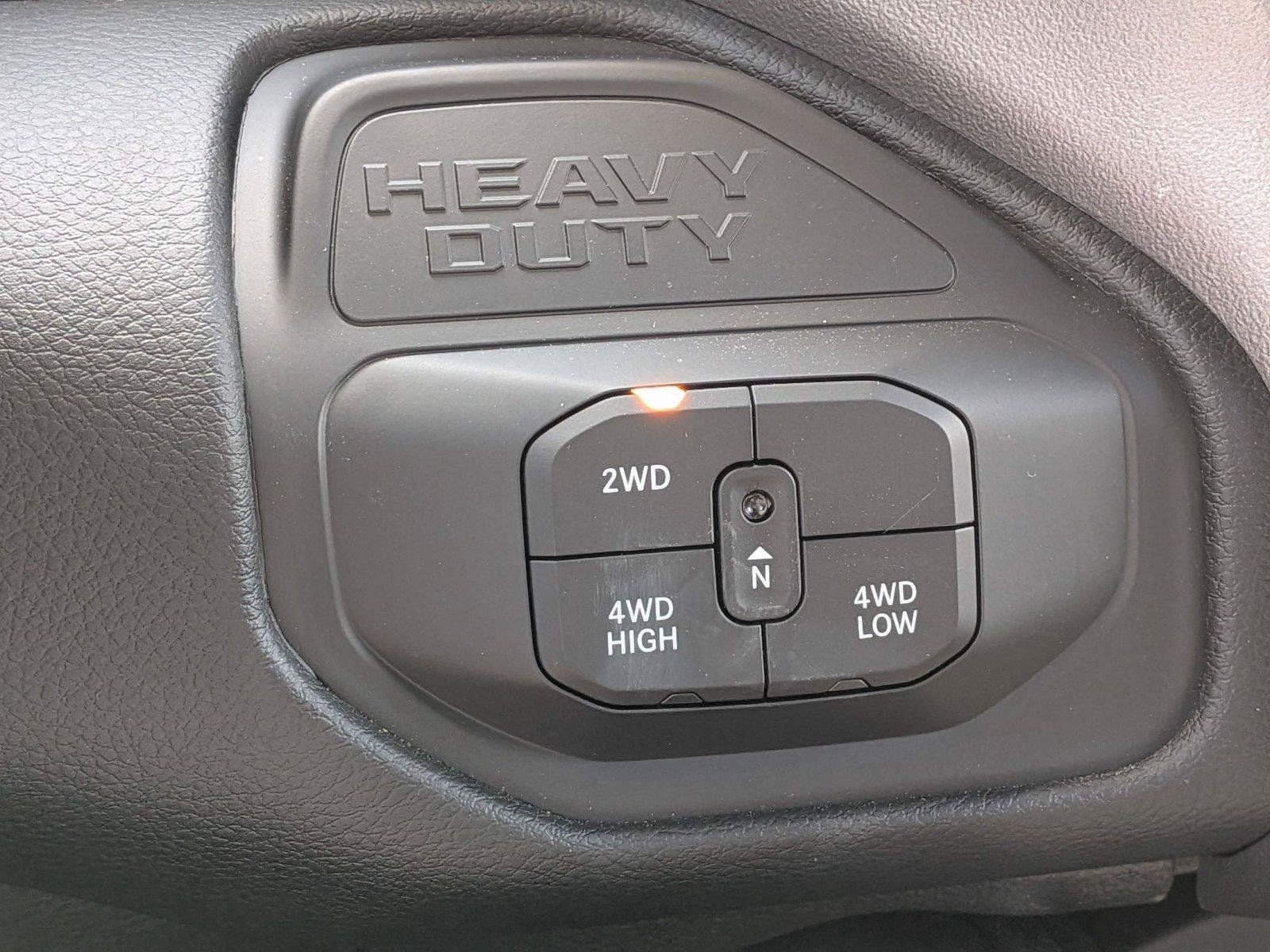 New 2026 RAM 2500 Laramie w/ Night Edition AWD/4WD image 15