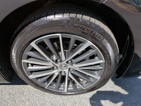 Used 2023 Lexus ES 350 w/ Premium Package FWD image 5