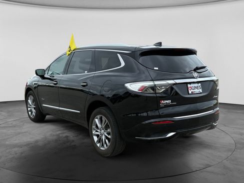 Used 2023 Buick Enclave Avenir w/ Avenir Technology Package AWD/4WD image 6
