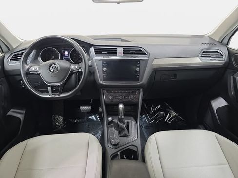 Used 2019 Volkswagen Tiguan SE AWD/4WD image 10