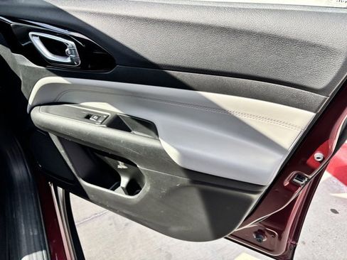 Used 2022 Jeep Compass Limited image 23