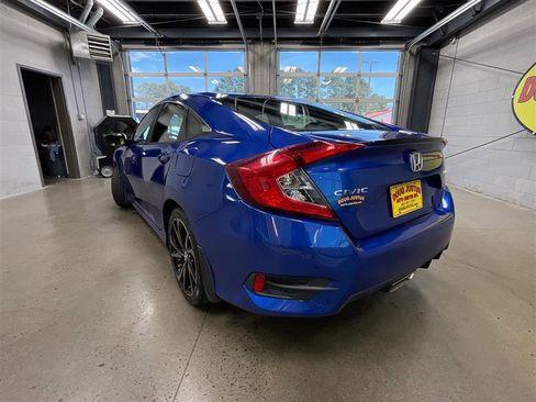 Used 2019 Honda Civic Sport image 3